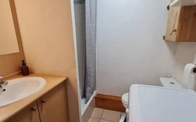 Charming 2-bedroom Apartment