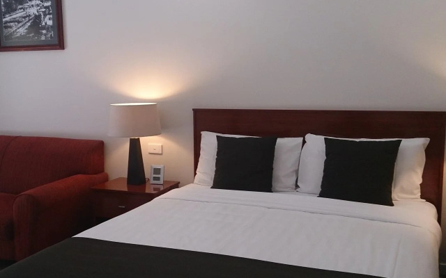 Murray Waters Motor Inn & Apartments