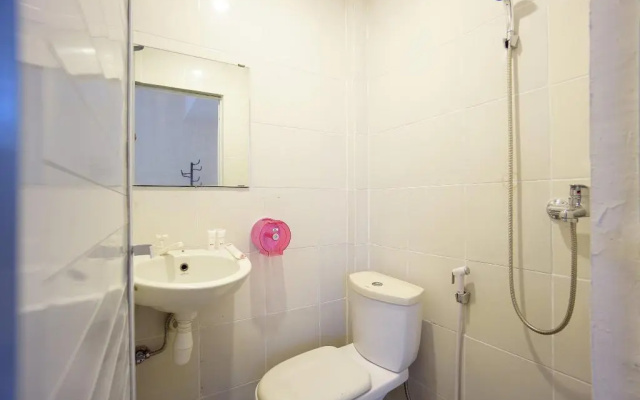 Super OYO 1838 COZY Home