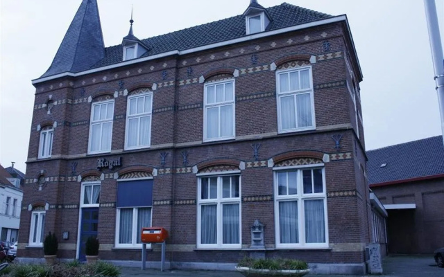hotelImage