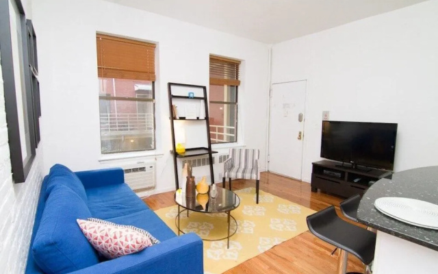 Pleasant 1 BR on Gramercy
