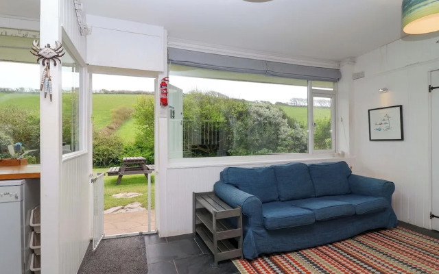 2 Brook Cottages