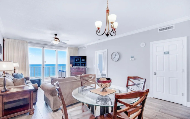 Twin Palms 1701