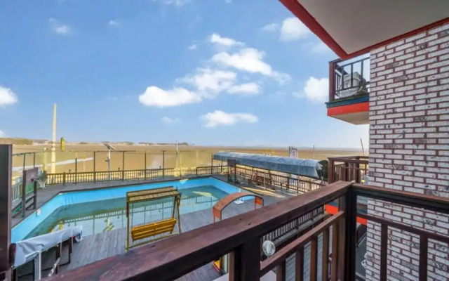 Daebudo Sea and Pine Pension (Pool)