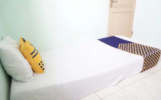 SPOT ON 93611 Kost Pak Suyatno Syariah 2