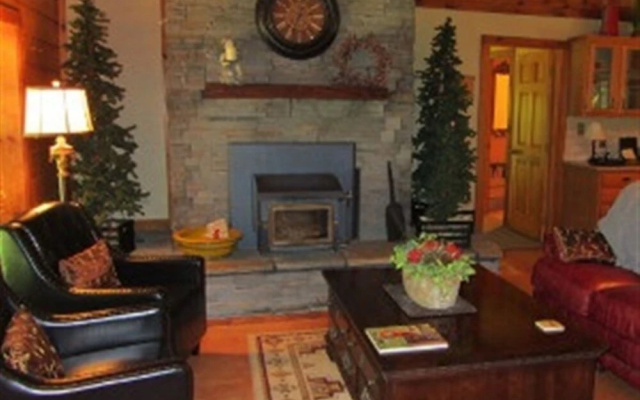 Red Caboose Farm Bed and Breakfast
