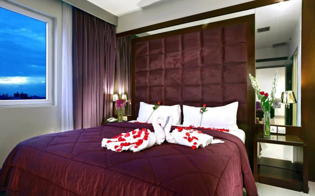 Royal Palm Hotel & Conference Center Cengkareng