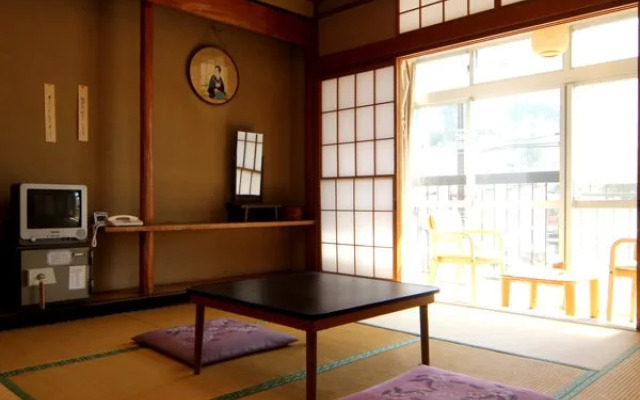 Motoyu Yunishikawakan Honkan