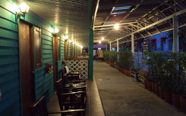 Отель Steve Boutique Hostel Таиланд, Бангкок - отзывы, цены и фото номеров - забронировать отель Steve Boutique Hostel онлайн вид на фасад