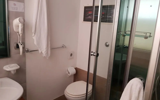 Rooms2Rent