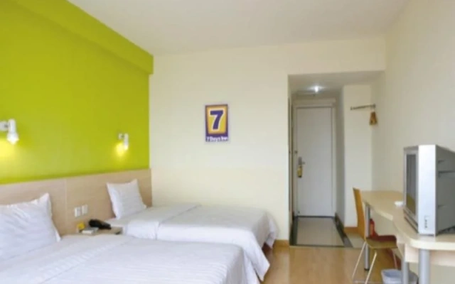 7 Days Inn