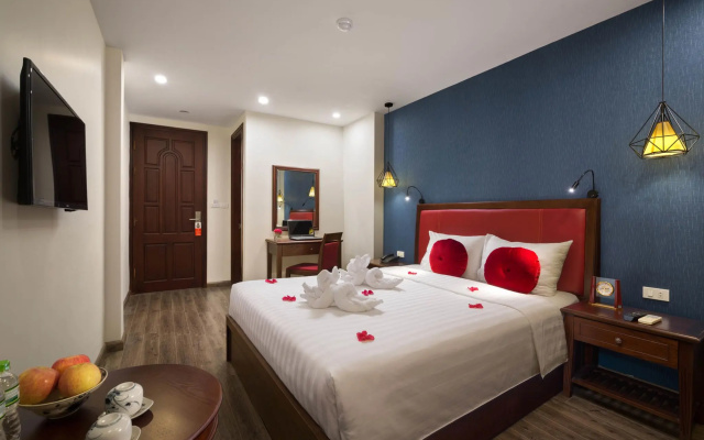 Holiday Emerald Hotel