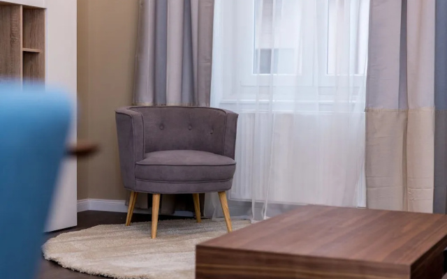 Dfive Apartments - Gold