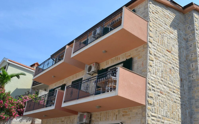 Apartments Borzic