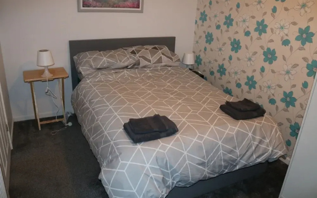 Stunning 4-bed House in Birmingham