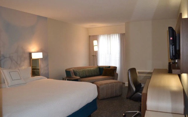 Courtyard Cape Cod Hyannis