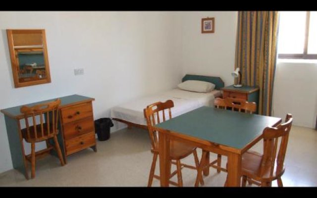 Hibernia Residence & Hostel in Sliema, Malta from 105$, photos, reviews - zenhotels.com guestroom