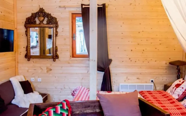 Kedra Village Chalet - Cozy Mountain Retreat