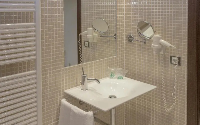 Hotel Real Balneario Carlos III