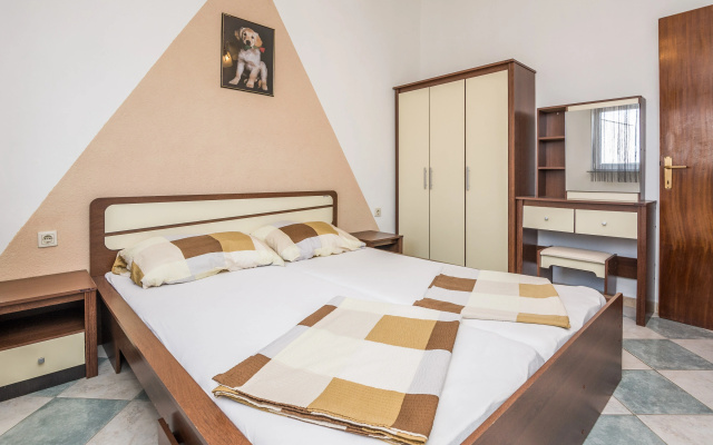Seaview Apartment Varga 2