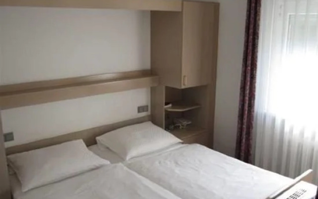 Hotel Maifelder Hof