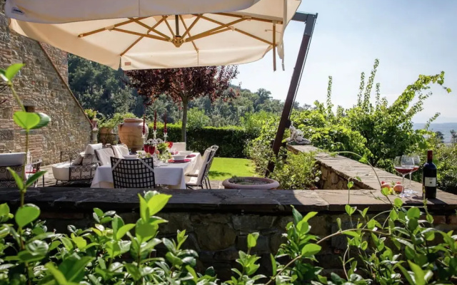 Luxury Pool Villa in Cortona