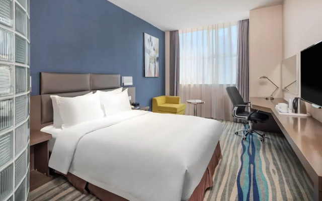 Holiday Inn Express Shenyang North Station