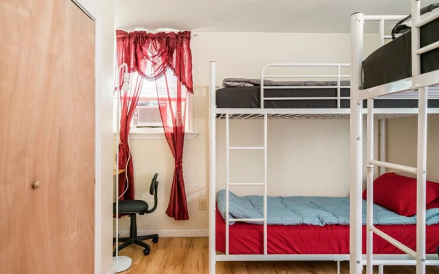 Lovely 2 Bedroom In Brooklyn Sleeps 5