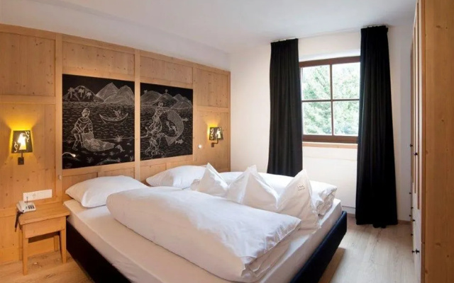 Zin Senfter Residence