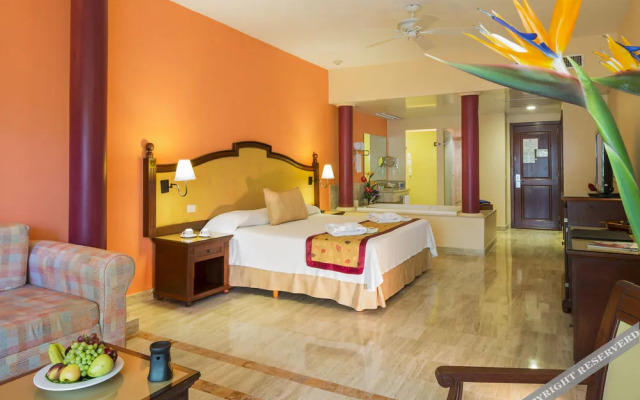 Family Selection at Grand Palladium Vallarta Resort & Spa