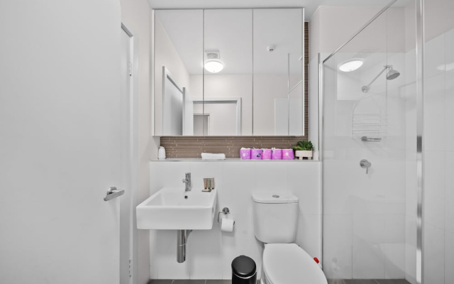 Bright 1-bed Apartment in Greenway