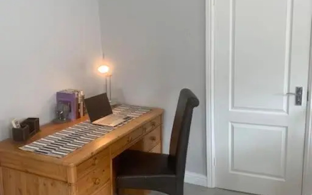 Large 1 bedroom Apartment Chester, Hoole Sleeps 4.