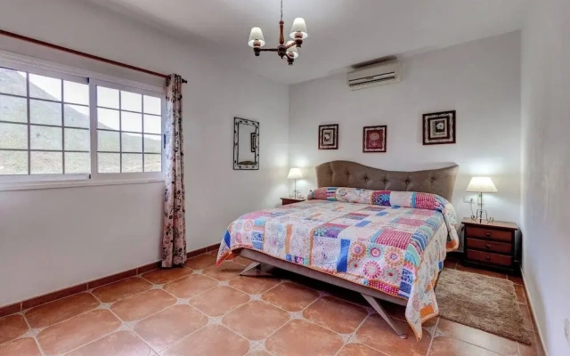 Beautiful Arianny House With Pool