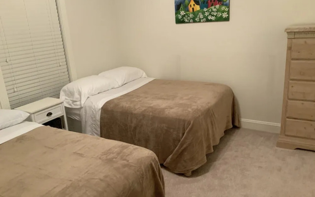 Myrtlewood by Monarch Rentals