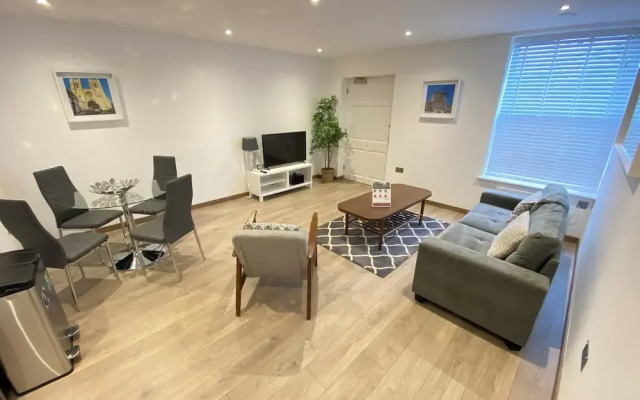 Roomspace Apartments - Harvest Lane