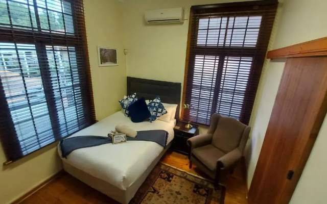 The Oak Potch Guesthouse