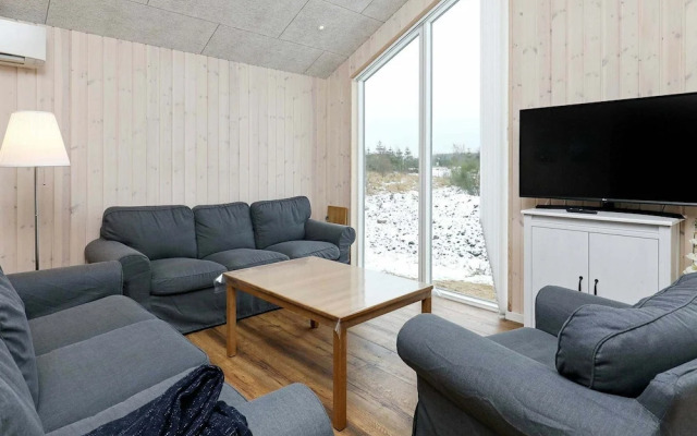 9 Person Holiday Home in Hojslev-by Traum