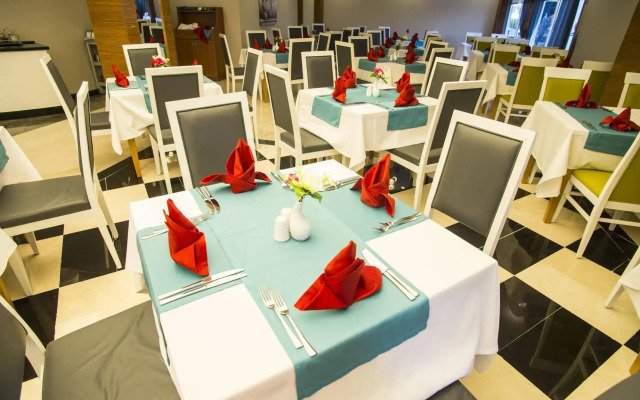 Palm World Resort & Spa Side - All Inclusive