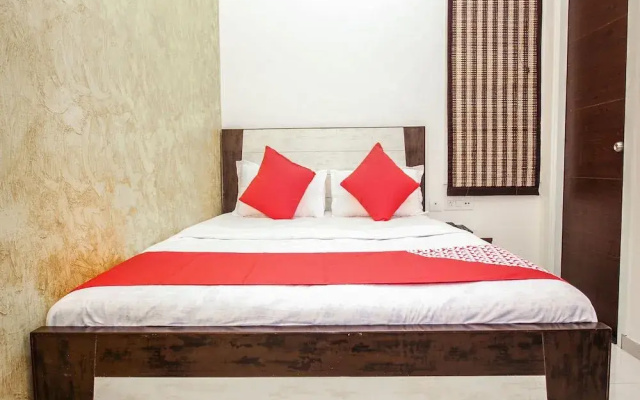 OYO 14891 Madhav Villa