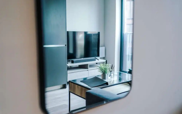 Stylish City Centre Apartment