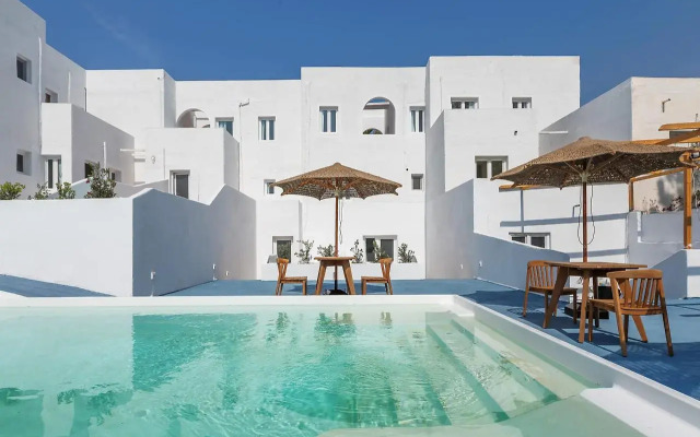 Отель Voca Hotel & Suites