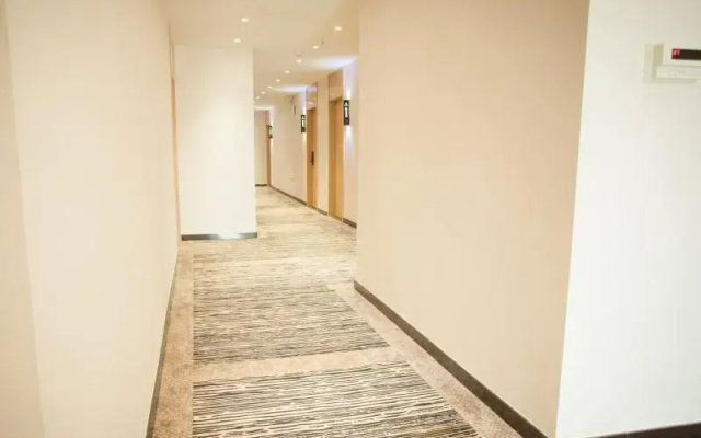 GreenTree Inn Express Nantong Development Zone Guibiyuan