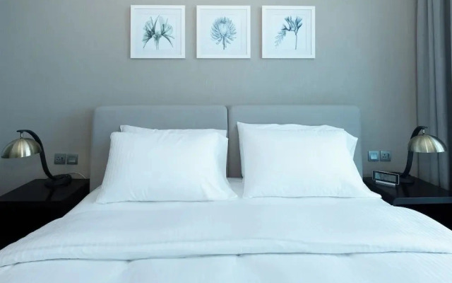 B. Bay centrally located Cozy Studio