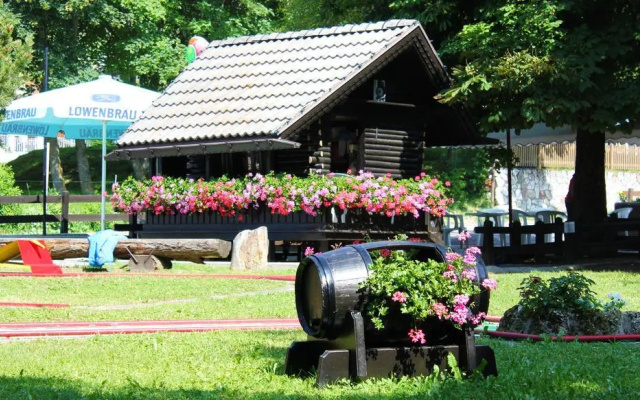 Hotel Sayonara
