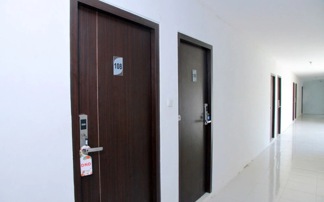 Grand Wisata Hotel by OYO Rooms