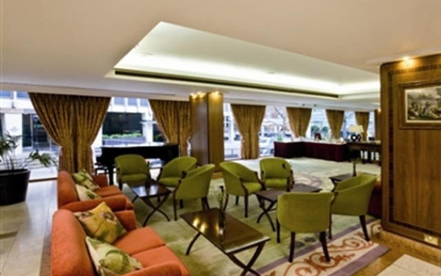 Thistle Westminster Hotel