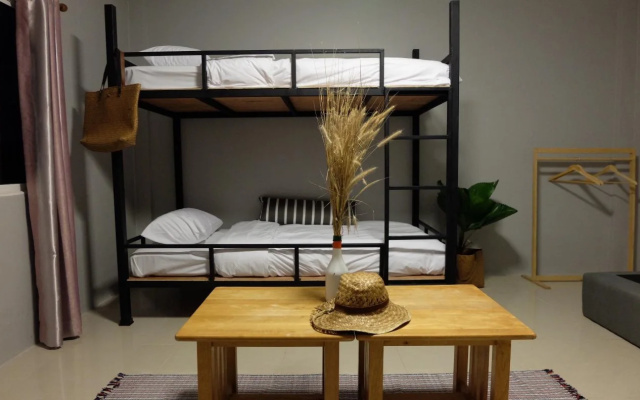 Ma Norn Phuket Hostel