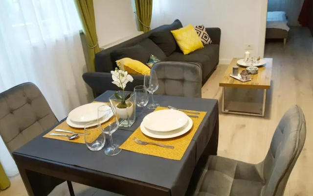 2 Bedrooms - Lovely Central Apartment