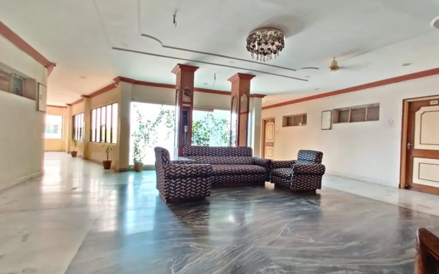 Hotel Raja
