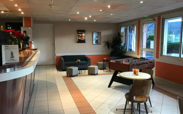 Hôtel Restaurant Les Chènes